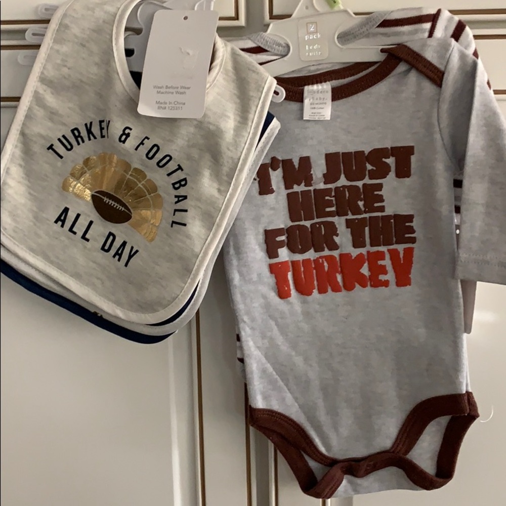 NWT Set of turkey onesies & set of 3 bibs